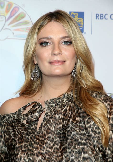 Mischa Barton .